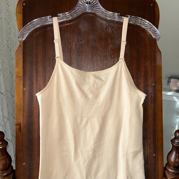 NWT Shapermint All Day Every Day Scoop Neck Bodysuit with mid-thigh length nude - Picture 2 of 7
